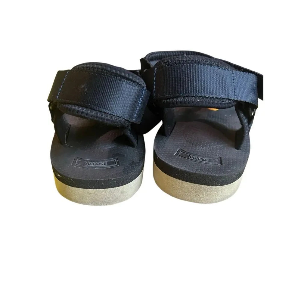Men’s black Suicoke Depa-v2 sandals sz 11